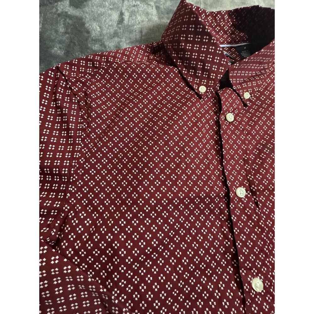Chaps Button Up Shirt Mens Medium Burgundy Patterned Slim FIt